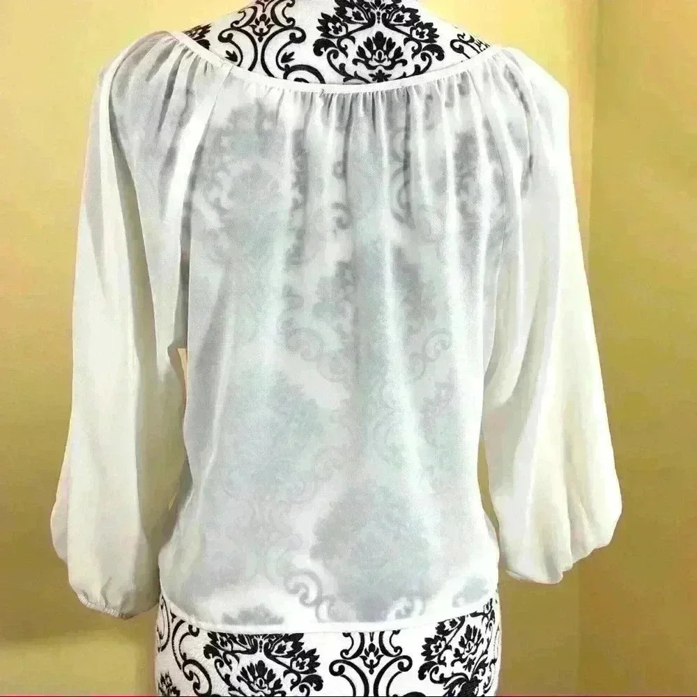 HIP Happening in the Present White Scoop Neck Boho Embroider Peasant Top (S) - Picture 7 of 8